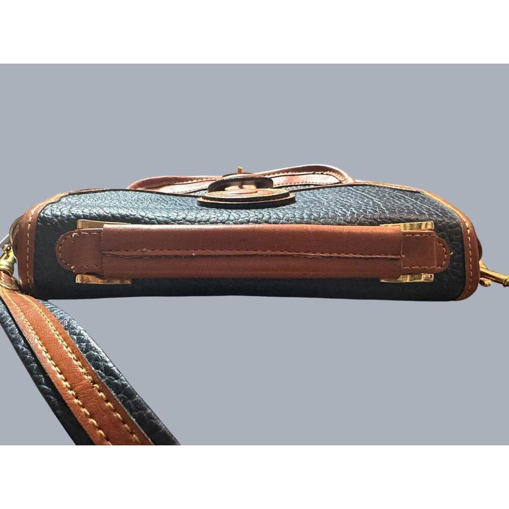 Vintage Dooney & Bourke AWL Flap Crossbody Navy USA 80s 90s - Picture 4 of 6